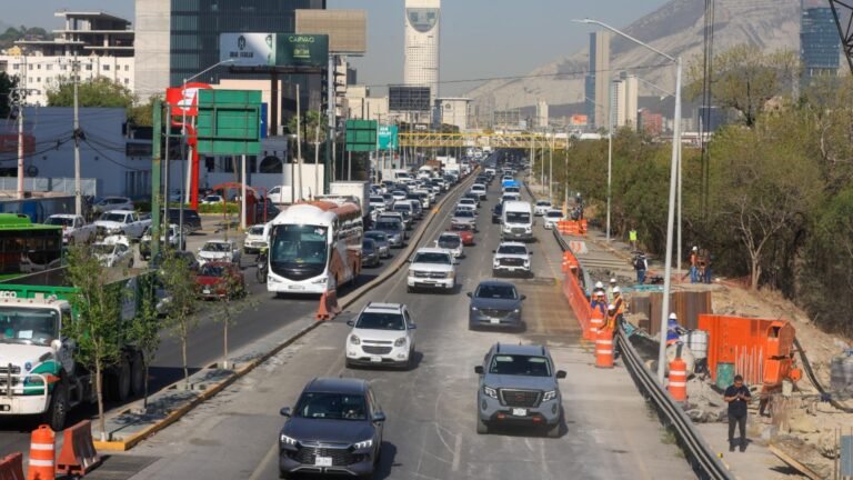 reapertura carril exprés Morones Prieto Monterrey.