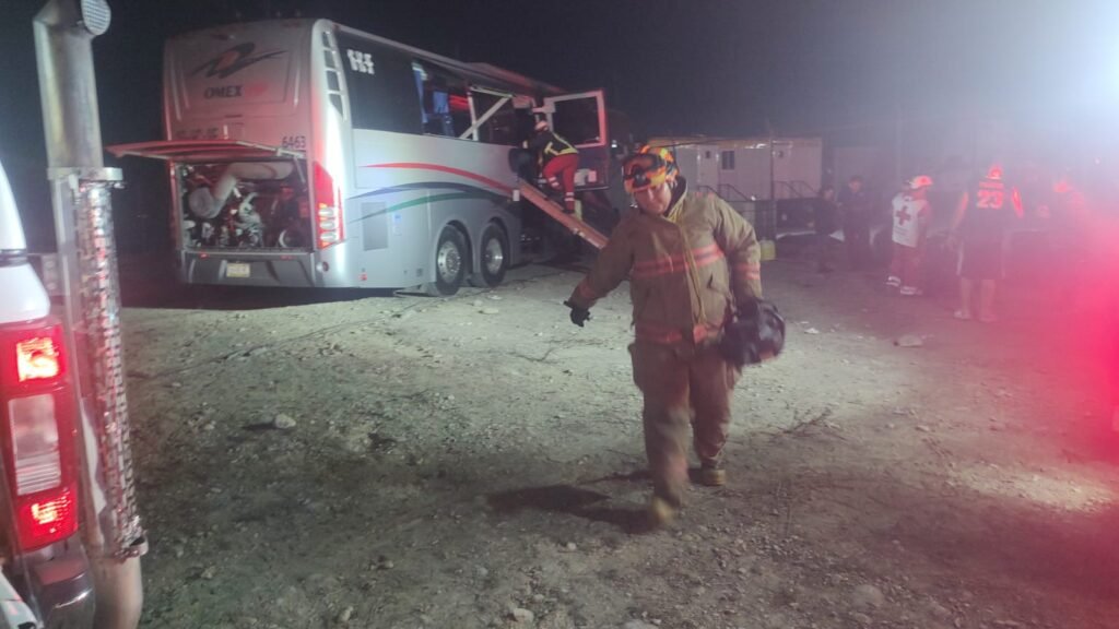 autobús accidente Apodaca trabajadores Carretera a Laredo