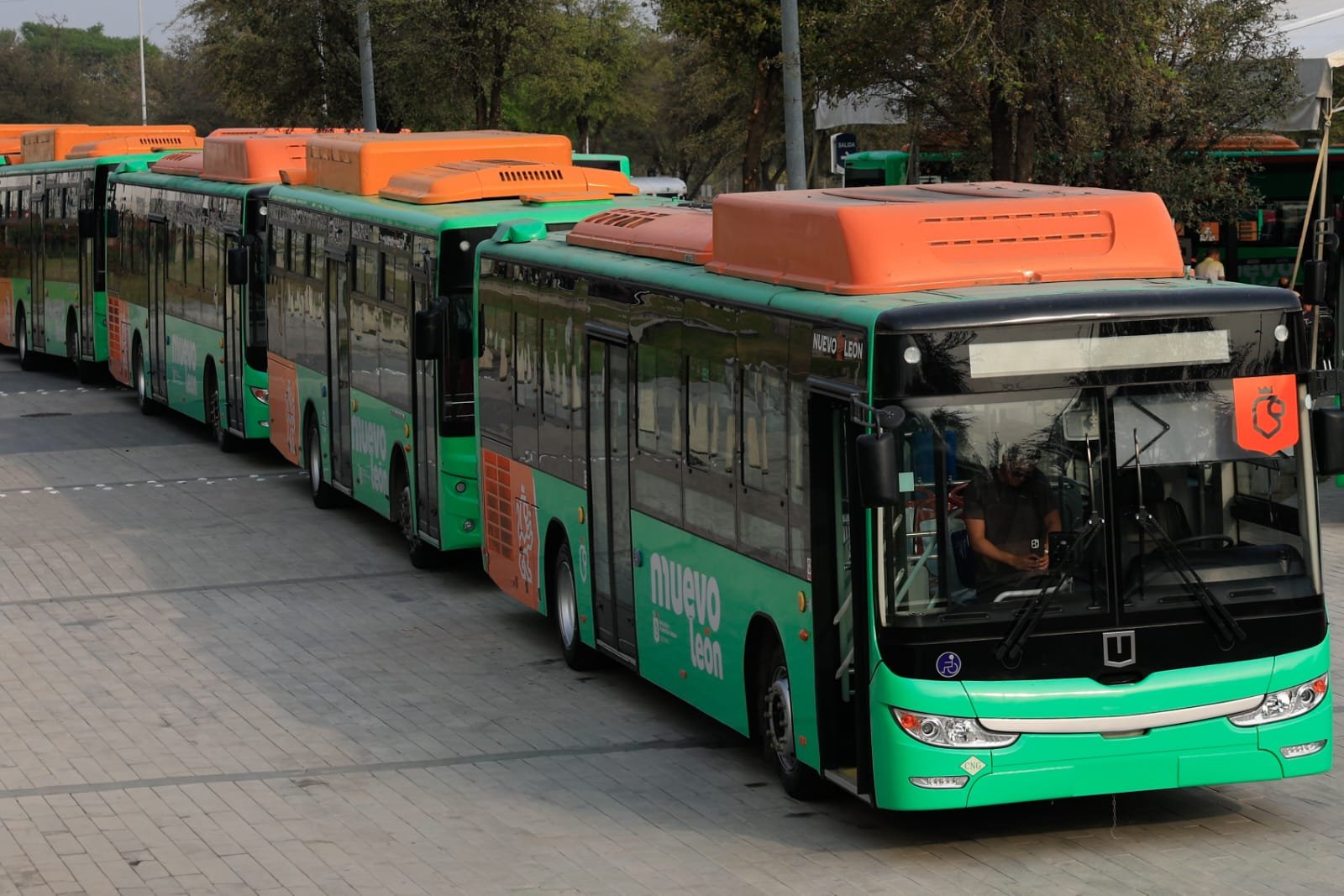 ec7fab2e-53d6-404e-9829-adc81f55214b