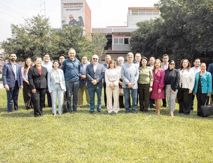 Refuerzan alianza entre escuelas y empresas en Nuevo León