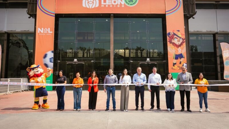 Samuel y Mariana inauguran Mercado Hecho en Nuevo León mundialista