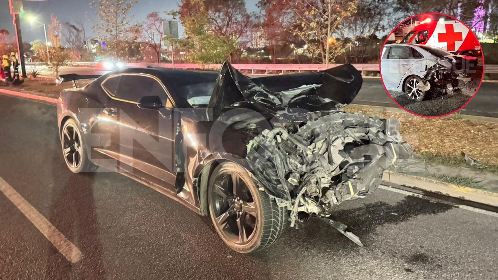 Jóvenes chocan Camaro y huyen en Monterrey