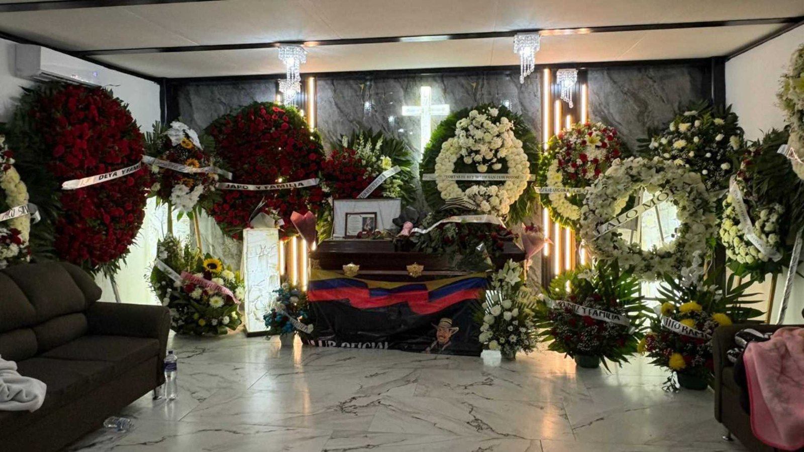 Despiden a “Paco” Silva en Monterrey; fans rinden homenaje al fundador de La Tropa Colombiana
