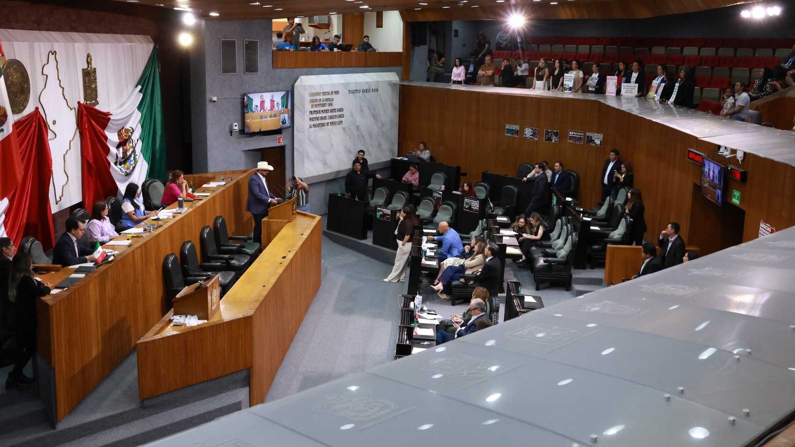 Exigen Diputados al Gobierno de Nuevo León pagar adeudos a municipios