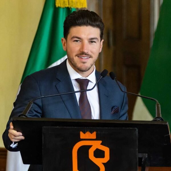 Insiste Samuel al Congreso aprobar Presupuesto 2026