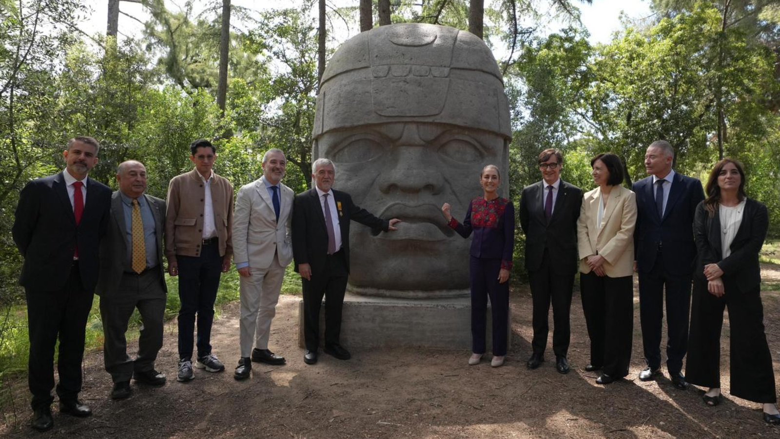 Sheinbaum visita centro de supercómputo en Barcelona