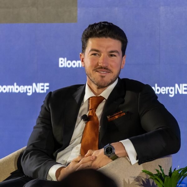 Promociona Samuel García a NL en foro de Bloomberg en NY