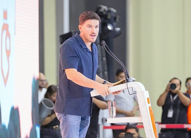 Alista Samuel García nueva Ley de Educación en NL