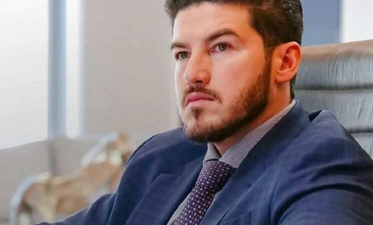 Suma Samuel García 181 vetos en Nuevo León