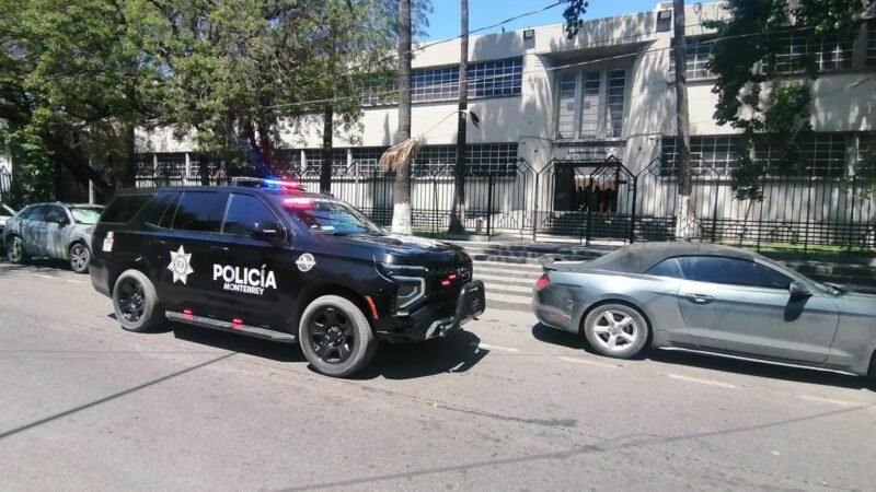 Amenaza de tiroteo activa operativo en secundaria del Centro de Monterrey