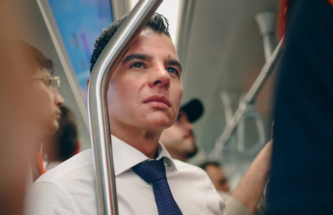 Nuevo León avanza en movilidad con expansión del Metro: Mike Flores