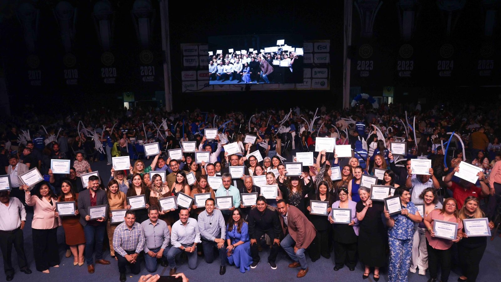 San Nicolás celebra a más de 4 mil maestros