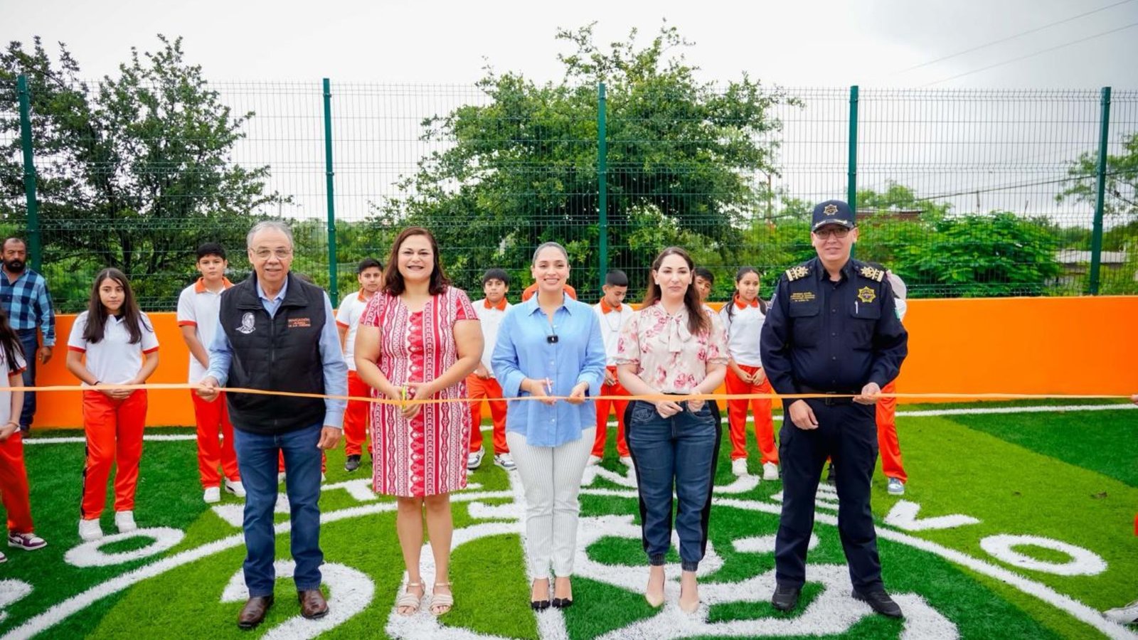 Mónica Oyervides arranca obras deportivas en Juárez