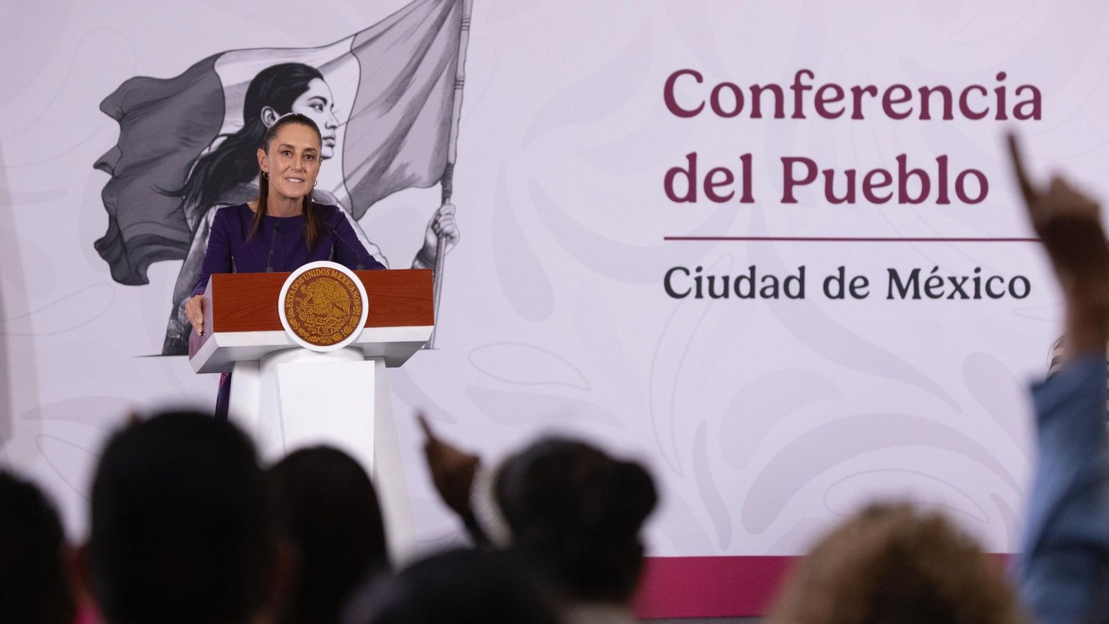 Mexicanas generan 1.1 billones en EEUU