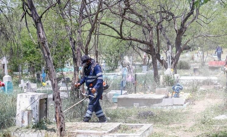 Activa  Monterrey operativo en panteones por Día de las Madres