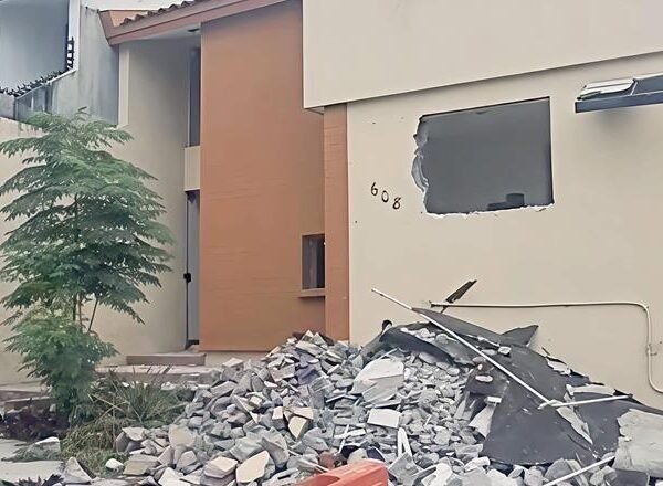Inicia Monterrey demolición de casas para ampliar Leones