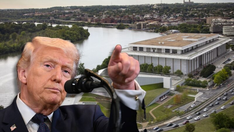 Trump critica fallo sobre el Centro Kennedy