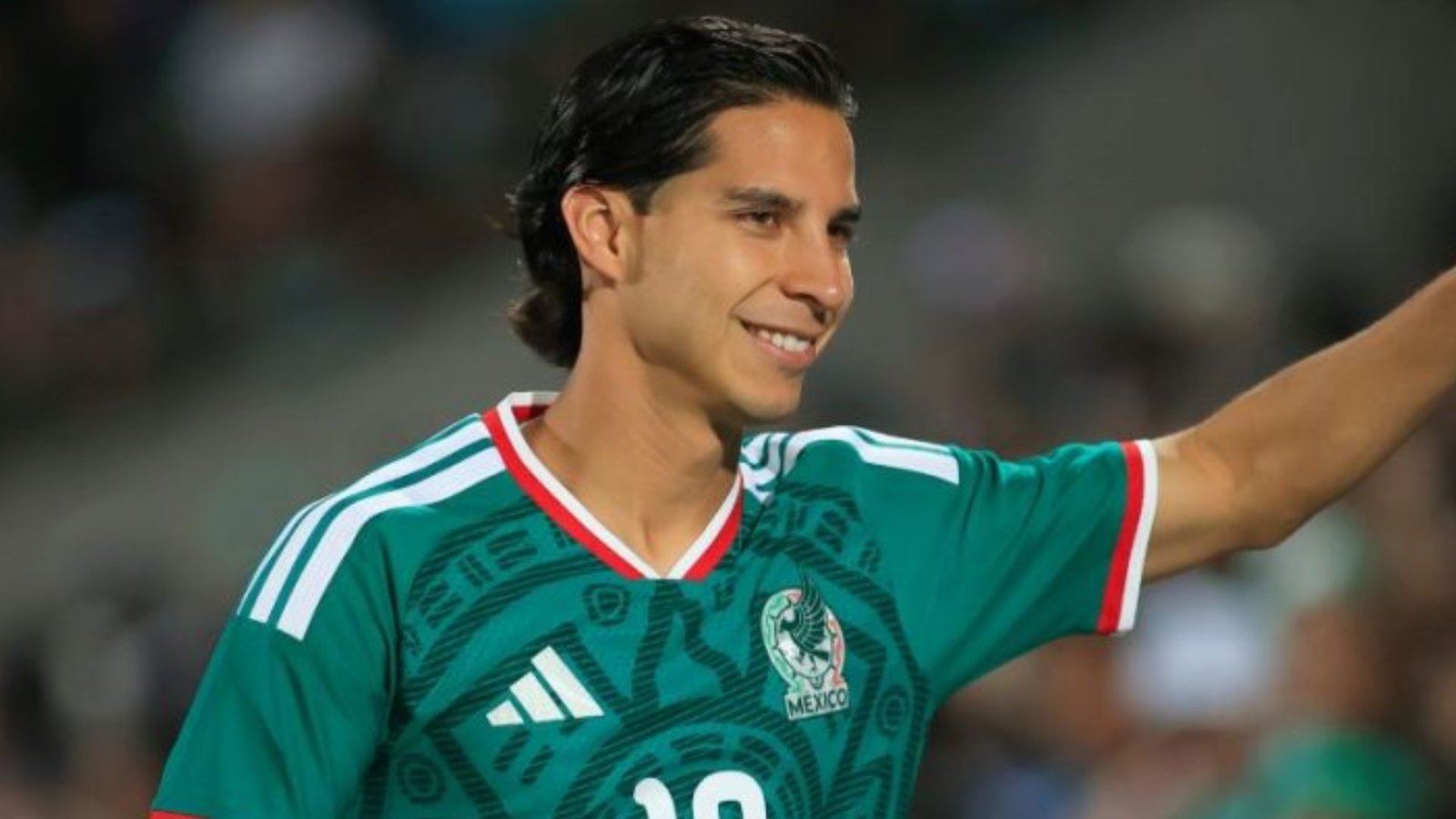 Diego Lainez reacciona a su ausencia en el Mundial 2026