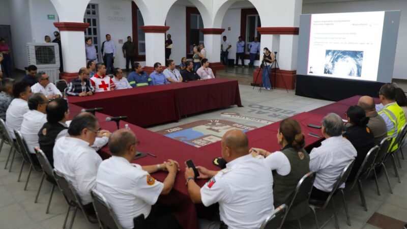 Escobedo se declara listo ante temporada de ciclones