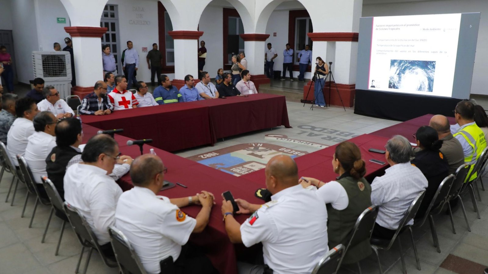Escobedo se declara listo ante temporada de ciclones