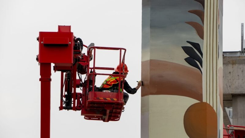 Revelan “Organismo Vertical”, mural 31 de Trazos Mundialistas en Monterrey