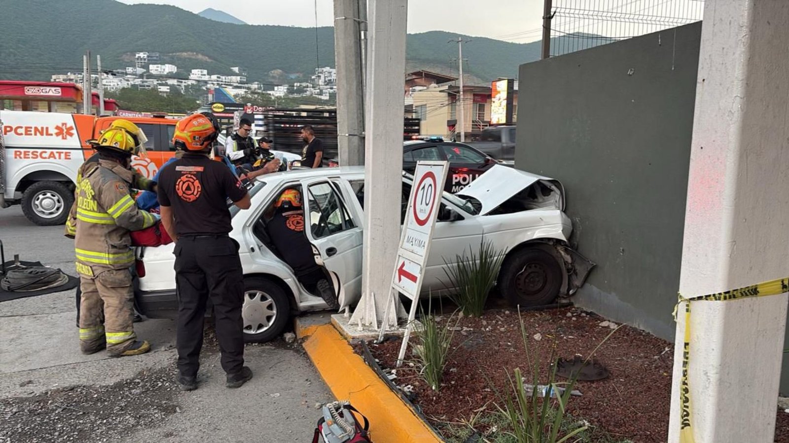 Muere pareja tras choque en la Carretera Nacional