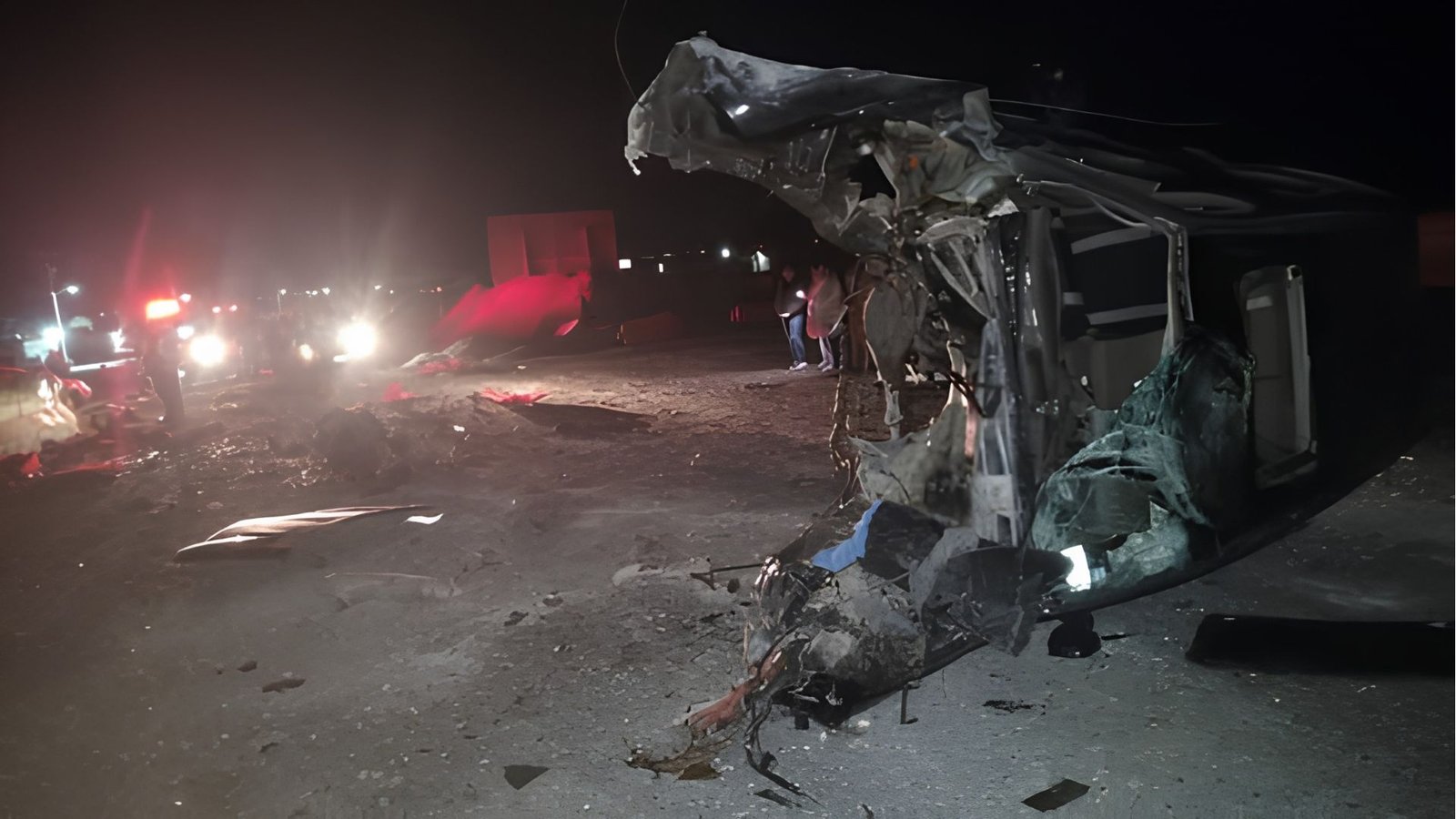 Conductor se estrella en puente inconcluso en Galeana