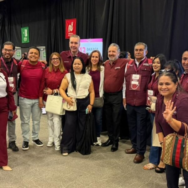 Waldo Fernández participa en renovación de Morena