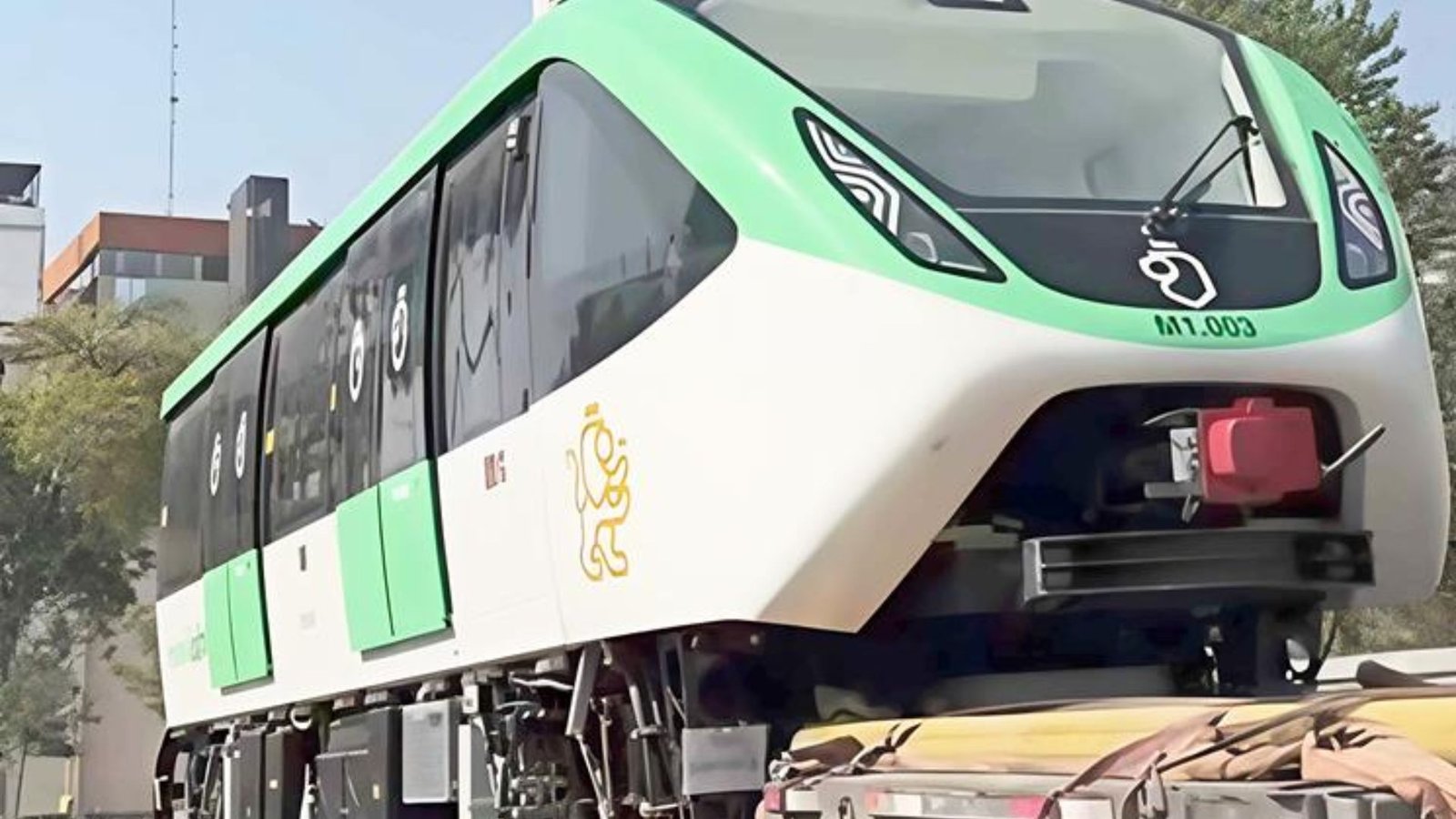 Continúan llegando trenes de las Líneas 4 y 6 del Metro a Nuevo León
