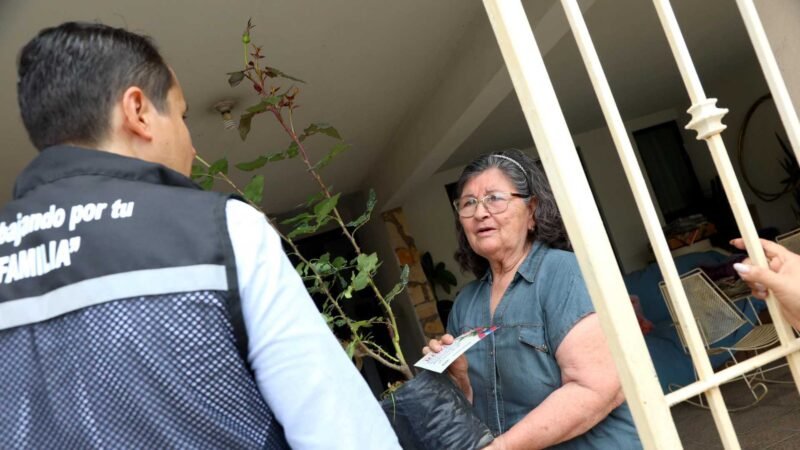 Entrega San Nicolás 125 mil rosales por Día de las Madres