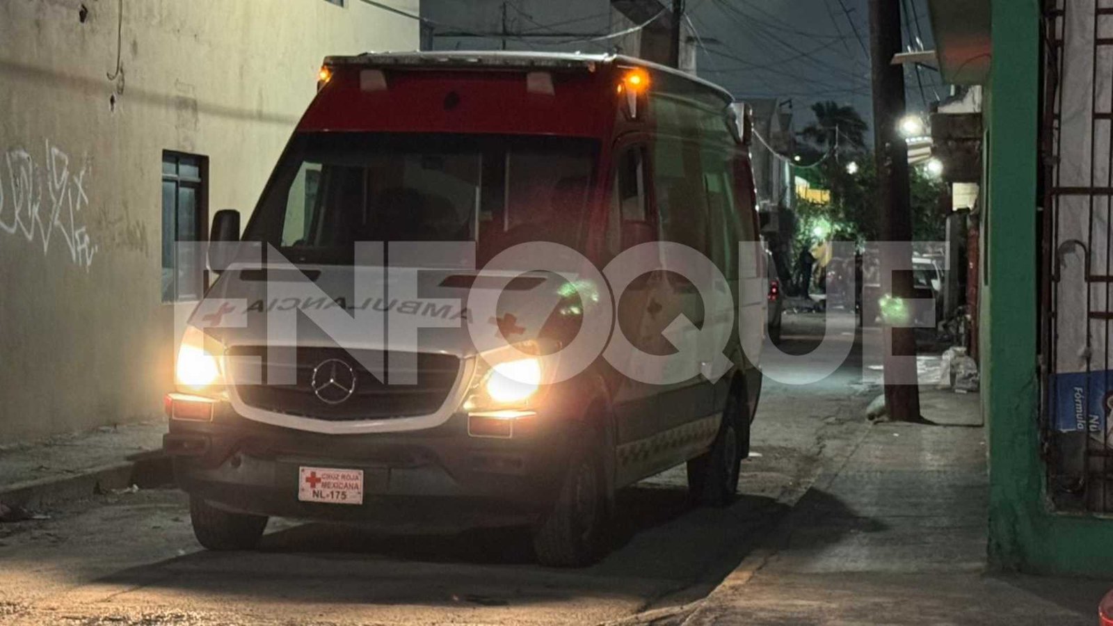 Mujer recibe balazo en la cabeza durante riña familiar en Monterrey