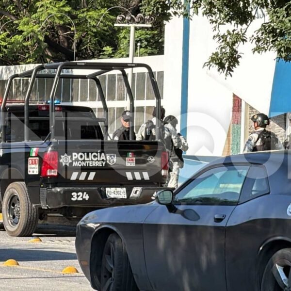 Amenaza de balacera moviliza operativo en Centro Universitario Franco Mexicano de Monterrey