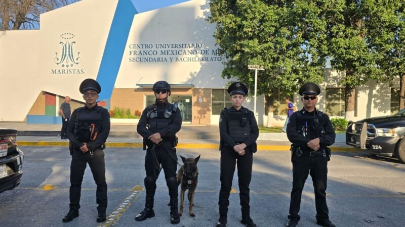 Resguardan colegio por presuntas amenazas en Monterrey