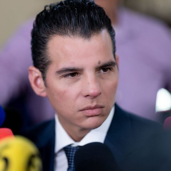 Miguel Flores acusa a Morena de mentir