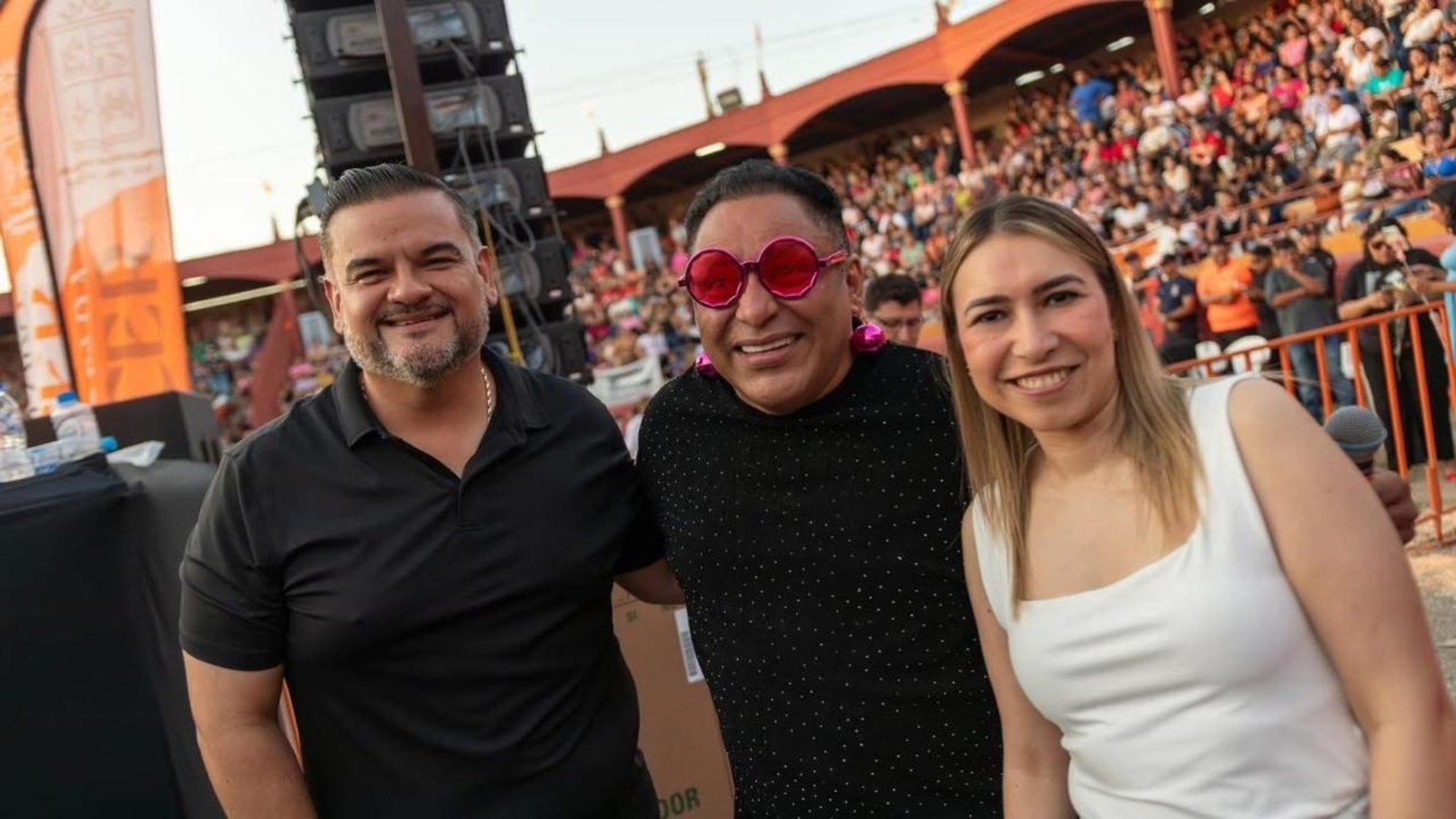Cadereyta festeja a más de 3 mil mamás