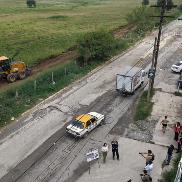 Arranca Mónica Oyervides rehabilitación de avenida en Juárez