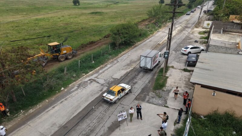 Arranca Mónica Oyervides rehabilitación de avenida en Juárez