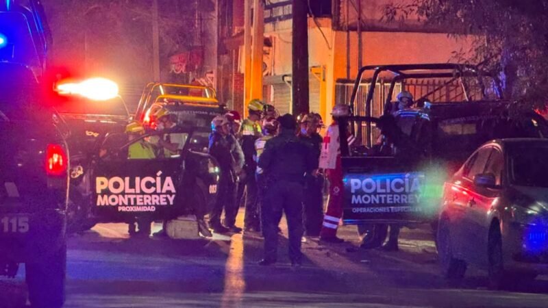 Choque de patrullas en Monterrey deja dos policías lesionados