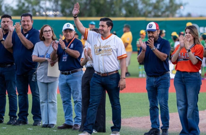 Inaugura Salinas Victoria Torneo Nacional de Béisbol “Ángel Macías”