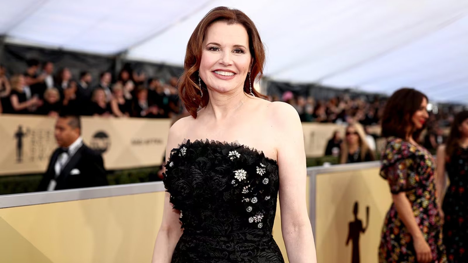 Geena Davis impacta a sus 70 años
