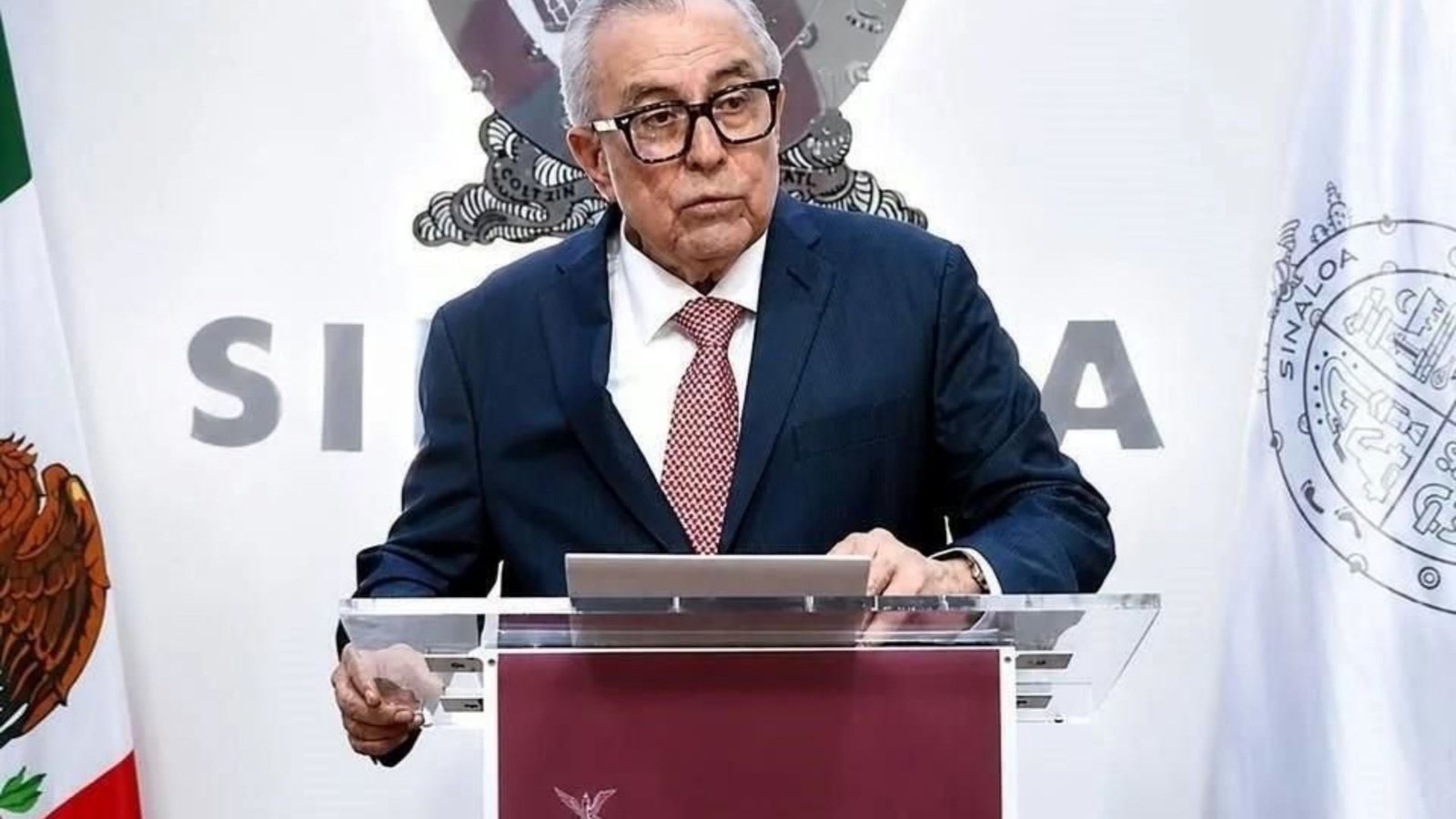 Rocha Moya comparece ante la FGR en Culiacán