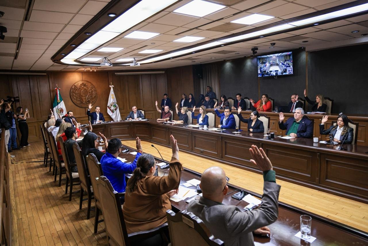 Aprueba Cabildo de Monterrey nombramientos en Contraloría e Instituto de las Mujeres Regias