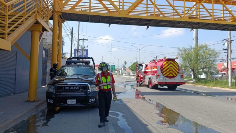Macrofuga de gas provoca evacuación y cierre de Avenida Bernardo Reyes en Monterrey