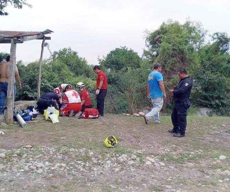 Muere padre de familia tras rescatar a su hijo de un canal en Montemorelos