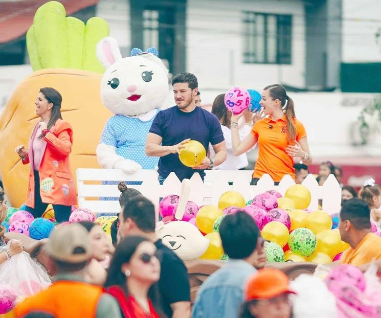 Encabeza Samuel García Desfile por el Día del Niño