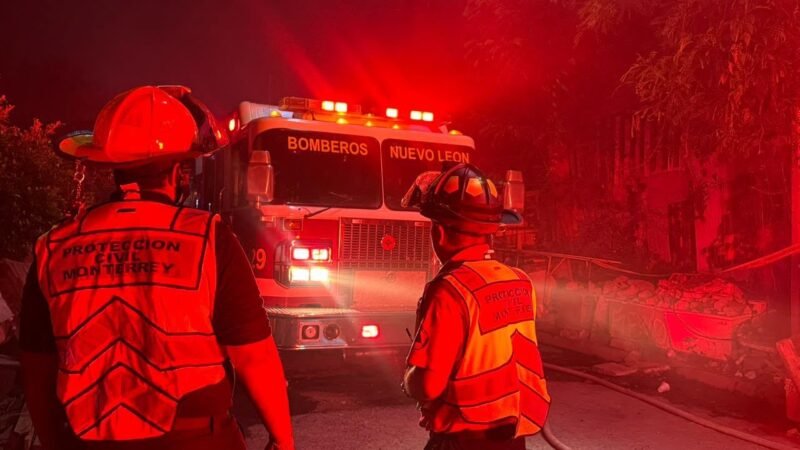 Se incendia tejaban en Monterrey