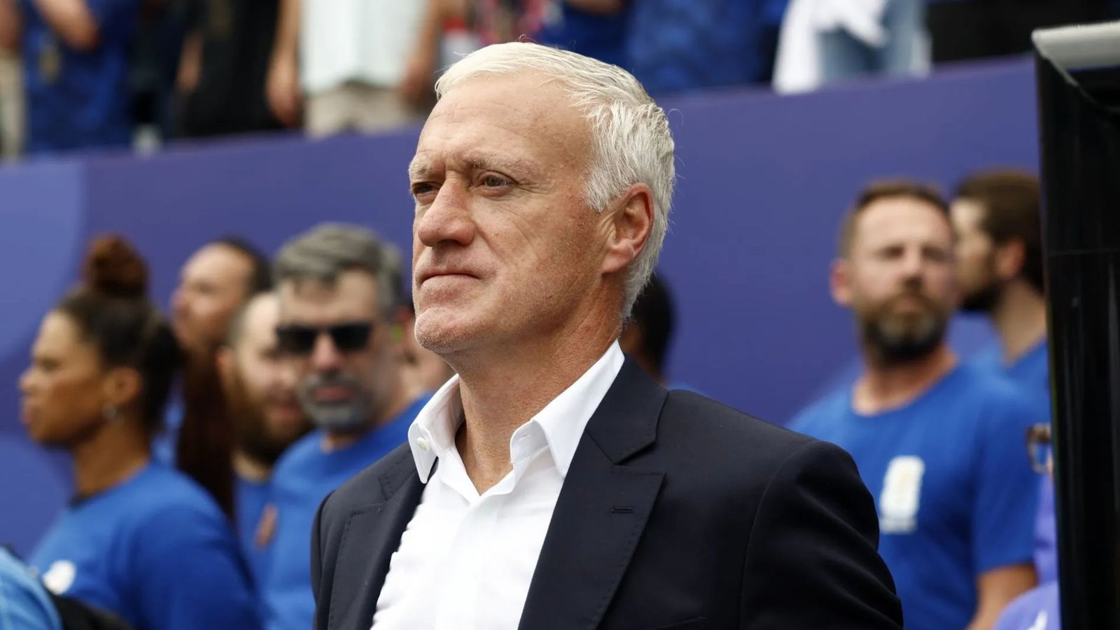 Francia confirma ausencia de Deschamps tras fallecimiento de su madre