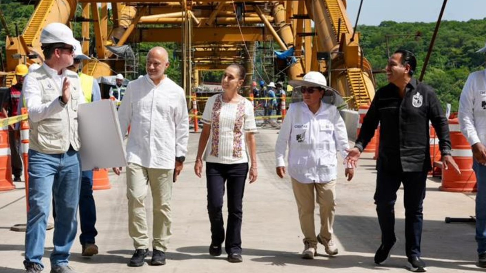Sheinbaum supervisa el puente Rizo de Oro en Chiapas