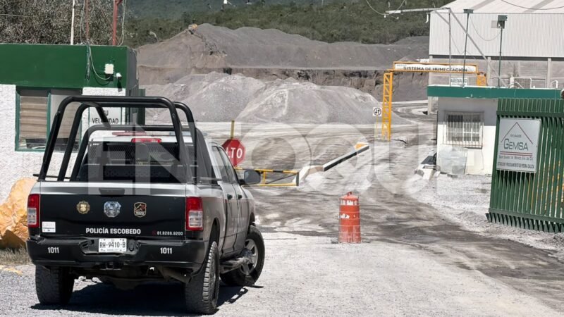 Trabajador queda sepultado tras derrumbe en las Pedreras de Escobedo
