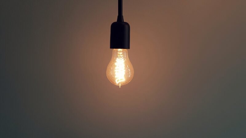 Tormenta deja sin luz a 280 mil usuarios en Nuevo León